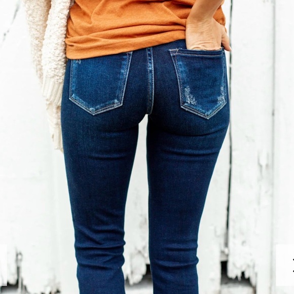 KanCan High Rise Flare Leg button fly Dark Wash Blue Jeans Size: 5 - Picture 14 of 14